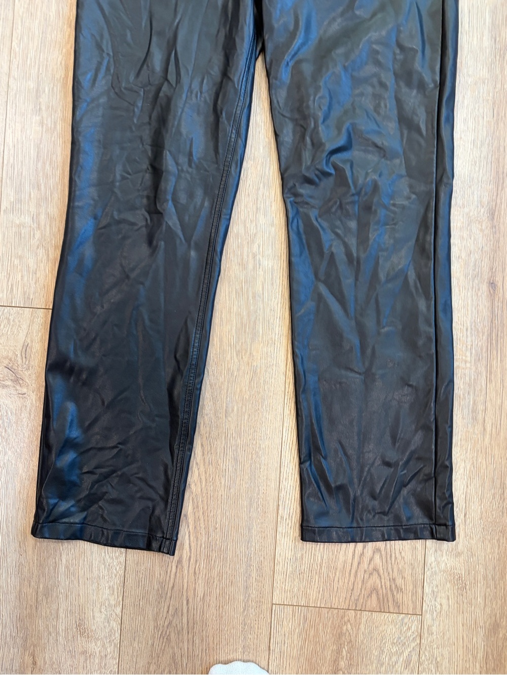 Abercrombie & Fitch 90s Straight Faux Leather Pants Black Ultra High Rise 28 - Picture 2 of 7